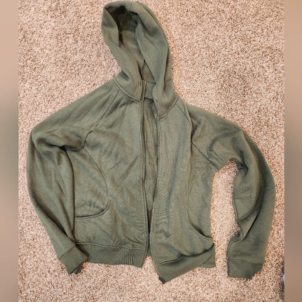 Zyia sweater
